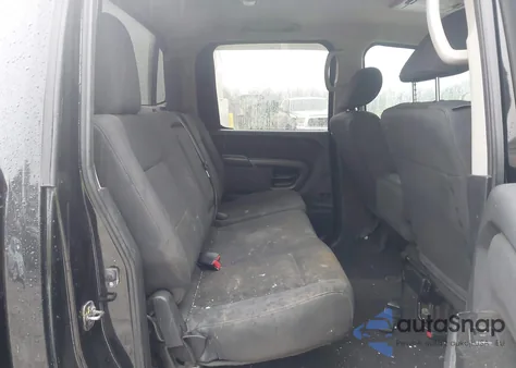 2015 Nissan Titan Pro-4X/S/Sl/Sv z USA, uszkodzony, nr VIN 1N6AA0EJ6FN514172